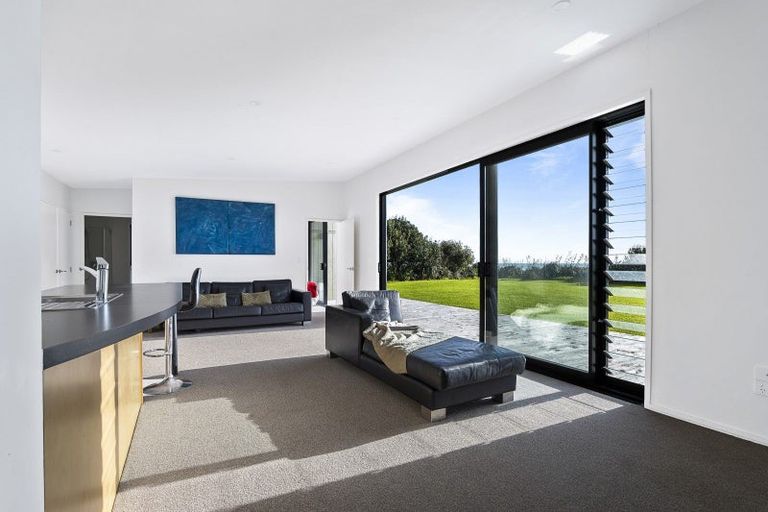 Photo of property in 317 Porikapa Road, Warea, New Plymouth, 4381