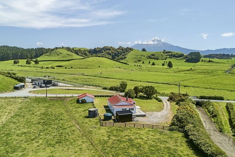 Photo of property in 99 Mangaotea Road, Ratapiko, Inglewood, 4390