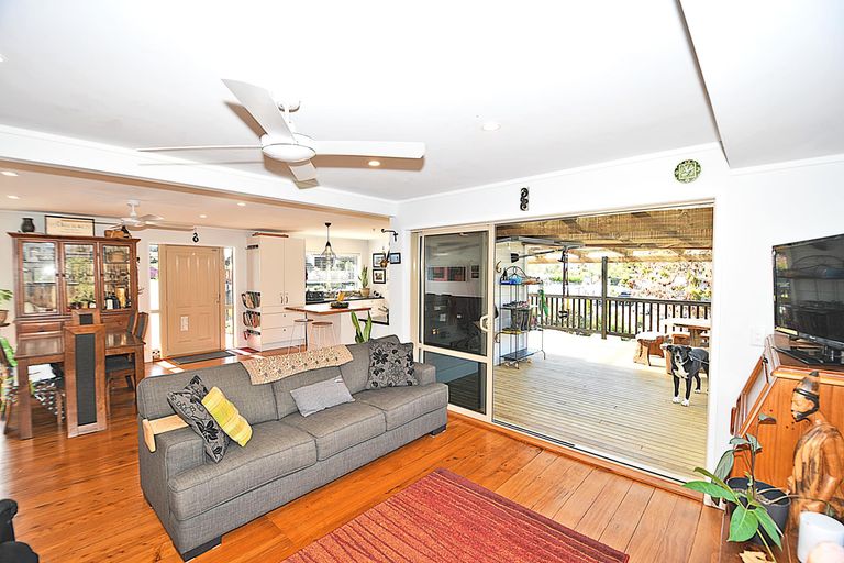 Photo of property in 57 Hauraki Road, Leigh, Warkworth, 0985