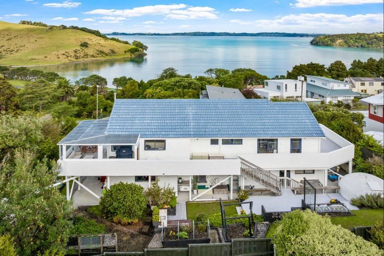 Photo of property in 4 Kookaburra Drive, Tawharanui Peninsula, Warkworth, 0986