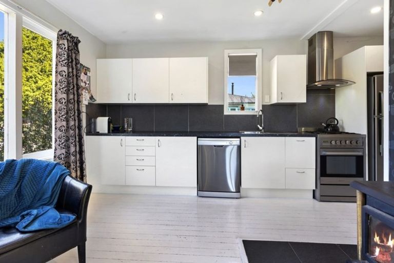 Photo of property in 9 Currie Street, Darfield, 7510