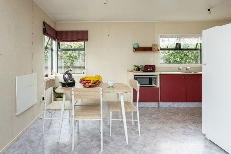 Photo of property in 1/42 Townshend Crescent, Greenmeadows, Napier, 4112