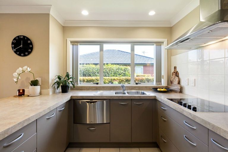 Photo of property in 5 Walter Court, Cambridge, 3434