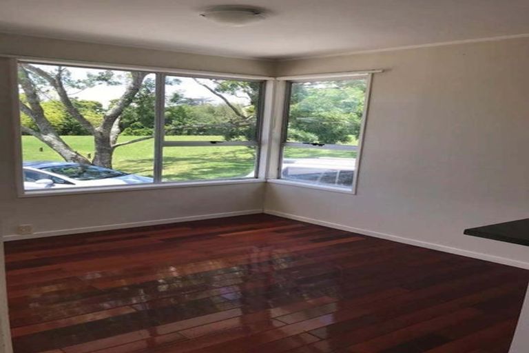 Photo of property in 15 Pixie Place, Pakuranga Heights, Auckland, 2010