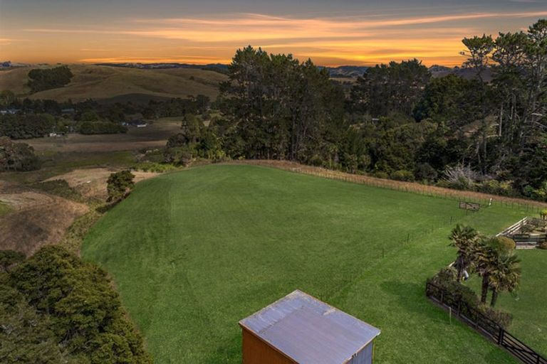 Photo of property in 11 Taylor Road, Waimauku, 0882