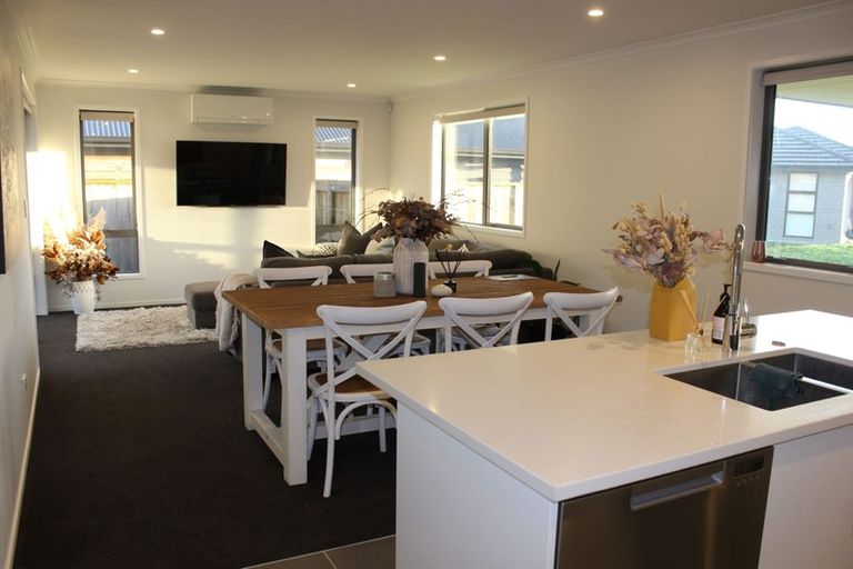 Photo of property in 9 Abernethy Way, Patumahoe, Pukekohe, 2679