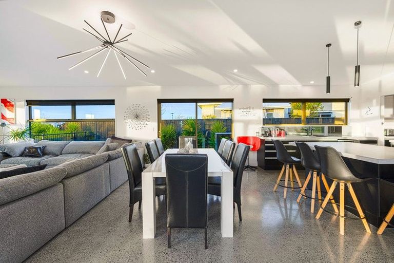 Photo of property in 65 The Esplanade, Pegasus, 7612