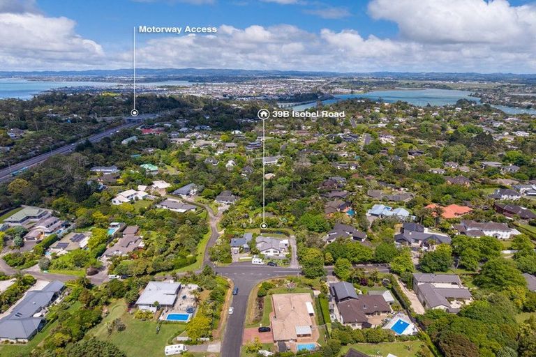 Photo of property in 39b Isobel Road, Greenhithe, Auckland, 0632