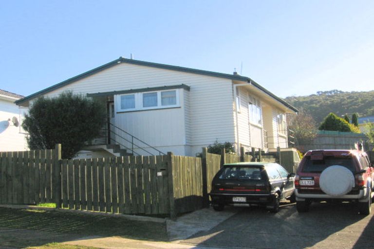 Photo of property in 23 Rangituhi Crescent, Takapuwahia, Porirua, 5022