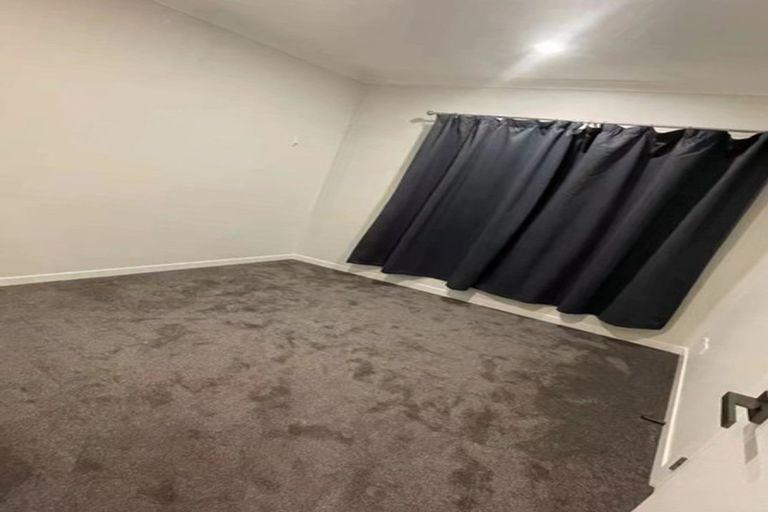 Photo of property in 45 Rathmullen Place, Pinehill, Auckland, 0632