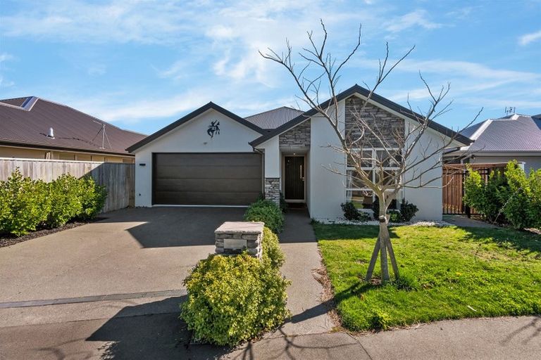 Photo of property in 21 Bronco Drive, Aidanfield, Christchurch, 8025