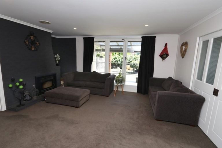 Photo of property in 27 Oak Grove, Ashburton, 7700