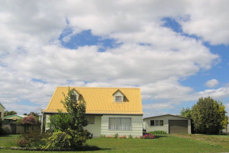 Photo of property in 3 Patterson Place, Waihi Beach, 3611