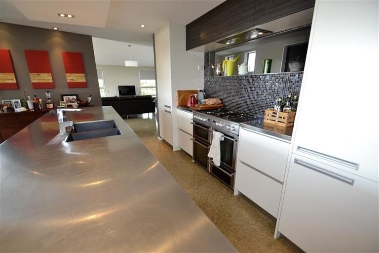 Photo of property in 6 Ribbonwood Lane, Robinsons Bay, 7581