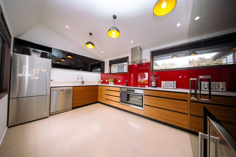 Photo of property in 16 Jubilee Road, Khandallah, Wellington, 6035