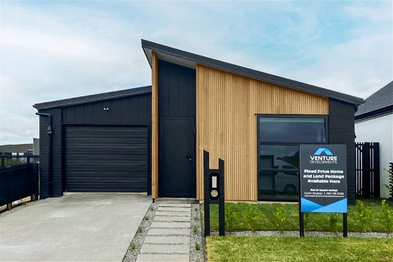 Photo of property in 17 Overton Street, Rototuna North, 3210