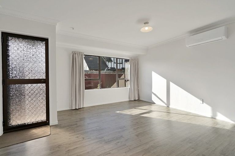 Photo of property in 2/282 Shirley Road, Papatoetoe, Auckland, 2025