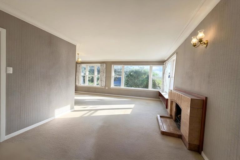 Photo of property in 172 Beach Road, Campbells Bay, Auckland, 0630