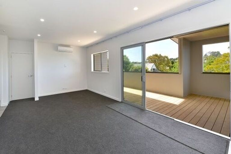 Photo of property in 35a Gledstane Road, Stanmore Bay, Whangaparaoa, 0932
