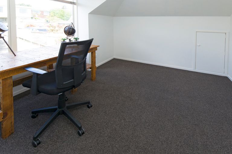 Photo of property in 3/39 Wade River Road, Stanmore Bay, Whangaparaoa, 0932