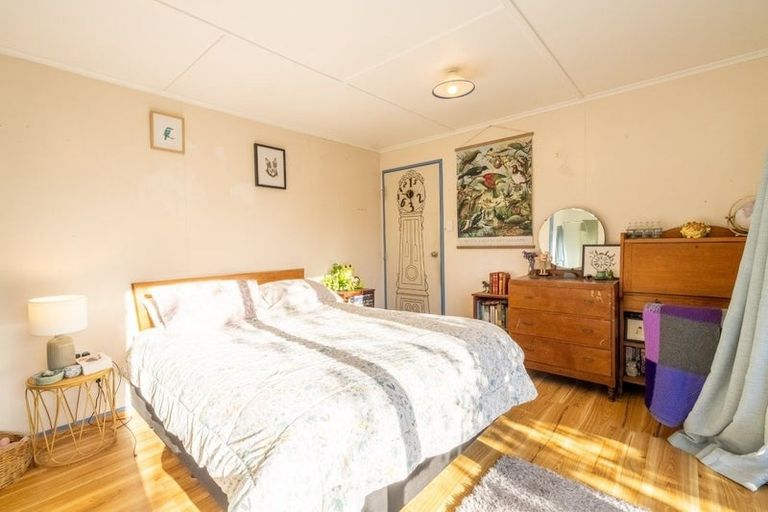 Photo of property in 37 Shamrock Street, Takaro, Palmerston North, 4412