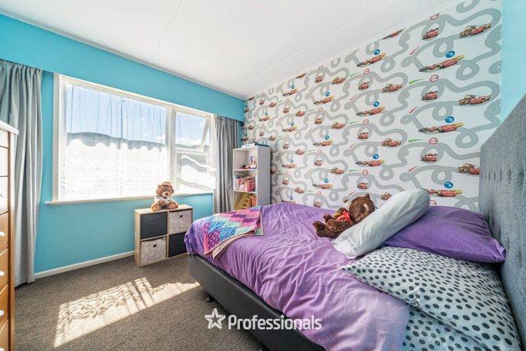 Photo of property in 8 Harlow Grove, Wainuiomata, Lower Hutt, 5014