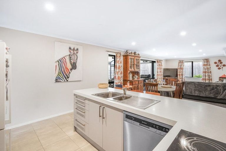 Photo of property in 3 Patatee Terrace, Baverstock, Hamilton, 3200