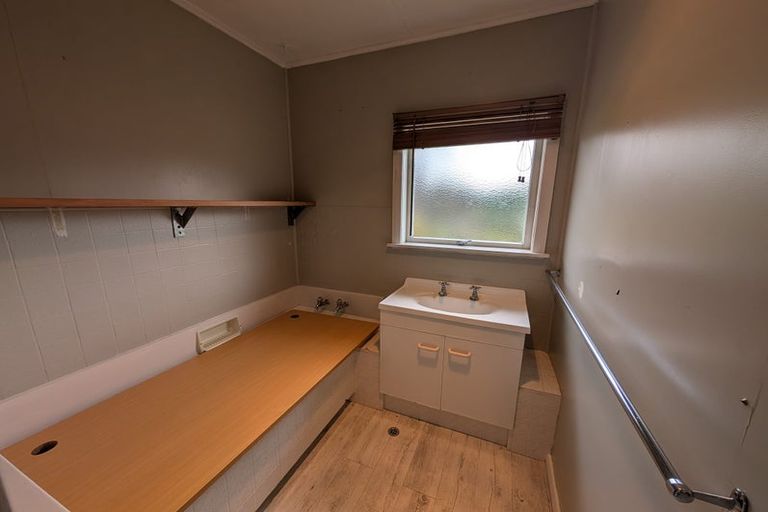 Photo of property in 74 Holborn Drive, Stokes Valley, Lower Hutt, 5019