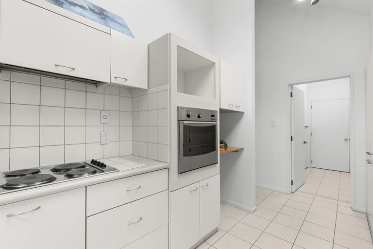 Photo of property in 1/8 Cottesmore Close, Burnside, Christchurch, 8053