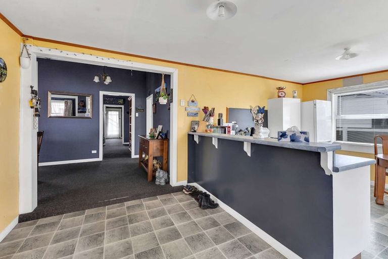 Photo of property in 13 Maire Street, Inglewood, 4330
