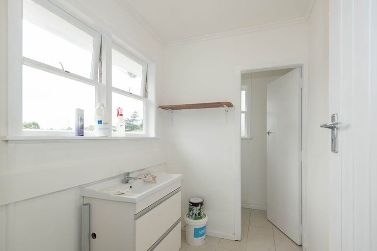 Photo of property in 41 Manuka Road, Bayview, Auckland, 0629
