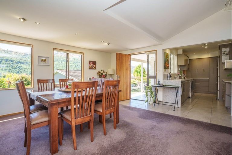 Photo of property in 22 Hood Crescent, Arrowtown, 9302