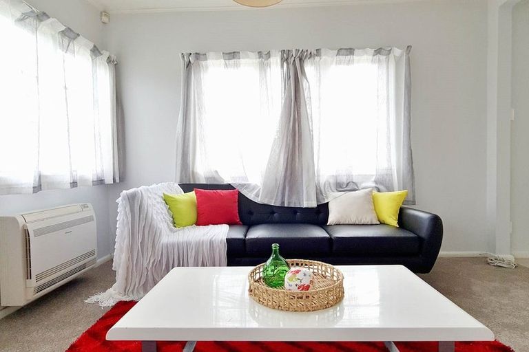 Photo of property in 1/5 Hill Road, Papatoetoe, Auckland, 2025