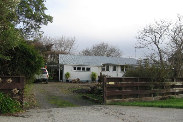 Photo of property in 162 Aokautere Drive, Fitzherbert, Palmerston North, 4410