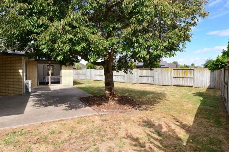 Photo of property in 77 Farringdon Avenue, Rototuna North, Hamilton, 3210