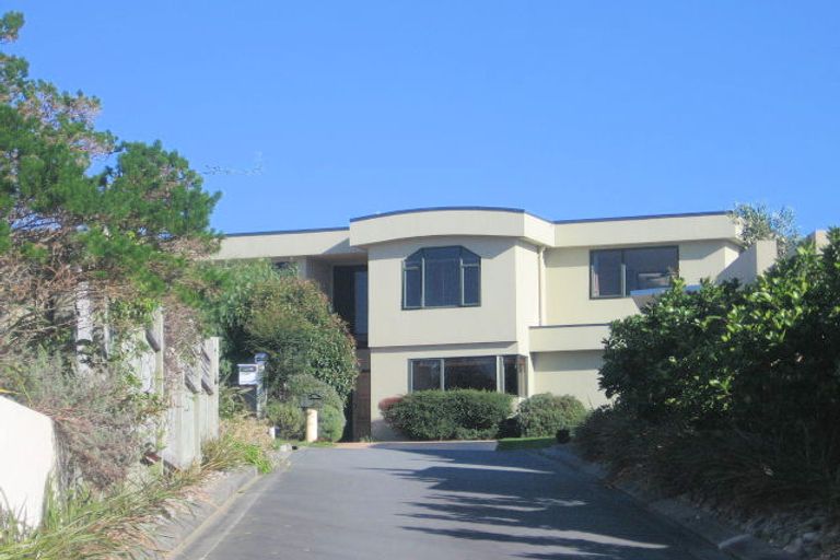 Photo of property in 25 The Masthead, Whitby, Porirua, 5024
