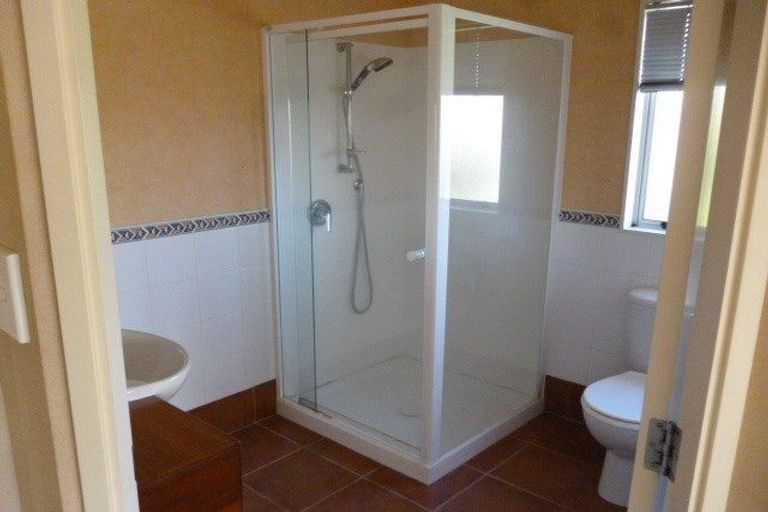 Photo of property in 16 Dairyland Drive, East Tamaki Heights, Auckland, 2016