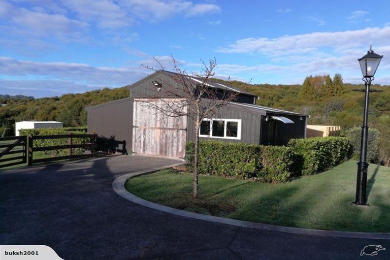 Photo of property in 101 Gervin Road, Wainui, Silverdale, 0992
