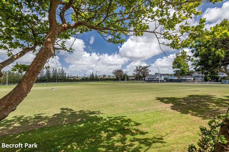 Photo of property in 3/9 Tristram Avenue, Forrest Hill, Auckland, 0620