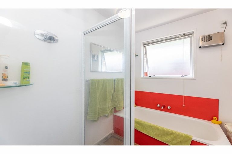 Photo of property in 2/97 Hay Street, Bromley, Christchurch, 8062