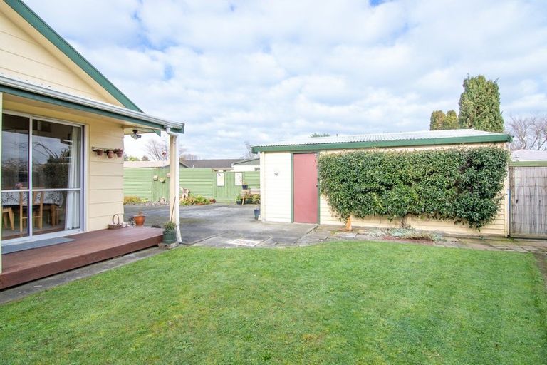 Photo of property in 2 Paul Place, Awapuni, Palmerston North, 4412