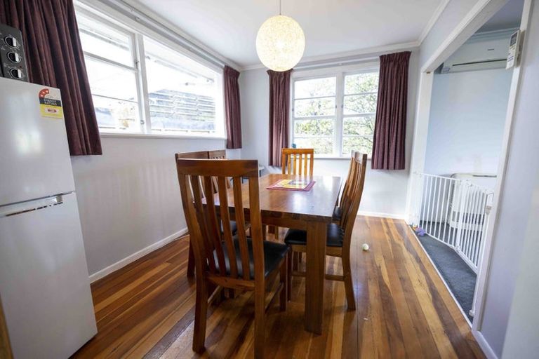 Photo of property in 4 Rembrandt Avenue, Tawa, Wellington, 5028