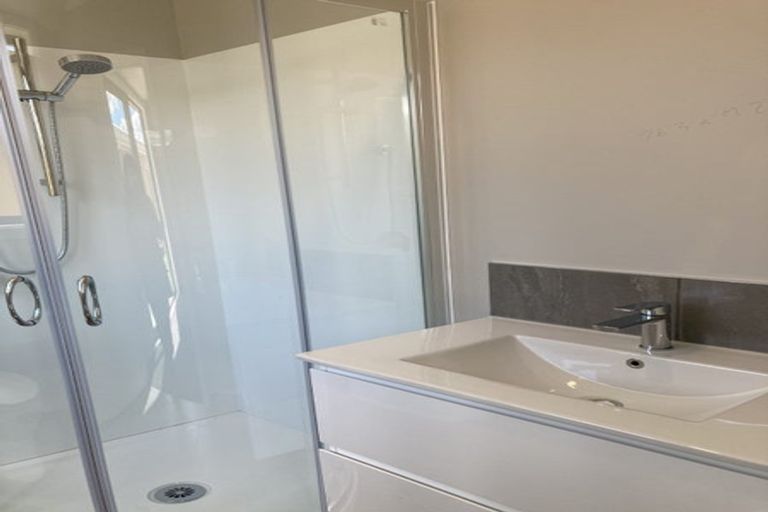 Photo of property in 2/49 Holland Road, Fairfield, Hamilton, 3214