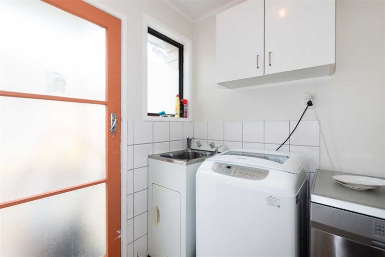 Photo of property in 23 Armada Drive, Ranui, Auckland, 0612