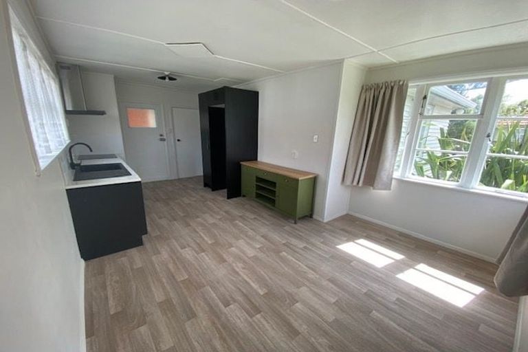 Photo of property in 12 Tweed Street, Roslyn, Palmerston North, 4414