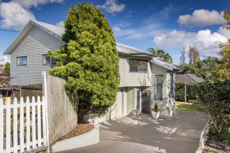 Photo of property in 2/27 Northboro Road, Hauraki, Auckland, 0622