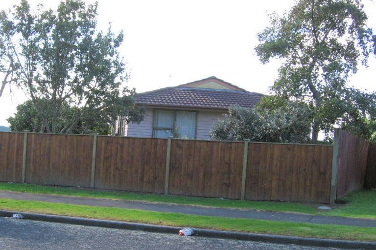 Photo of property in 31 Darnell Crescent, Clover Park, Auckland, 2019