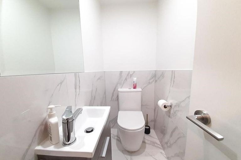 Photo of property in 17 Moki Place, Long Bay, Auckland, 0630