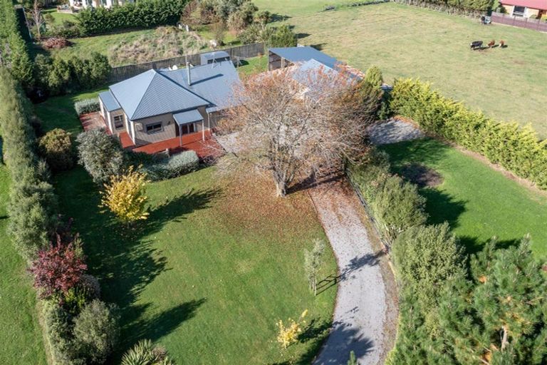 Photo of property in 1479 North Eyre Road, West Eyreton, Rangiora, 7475