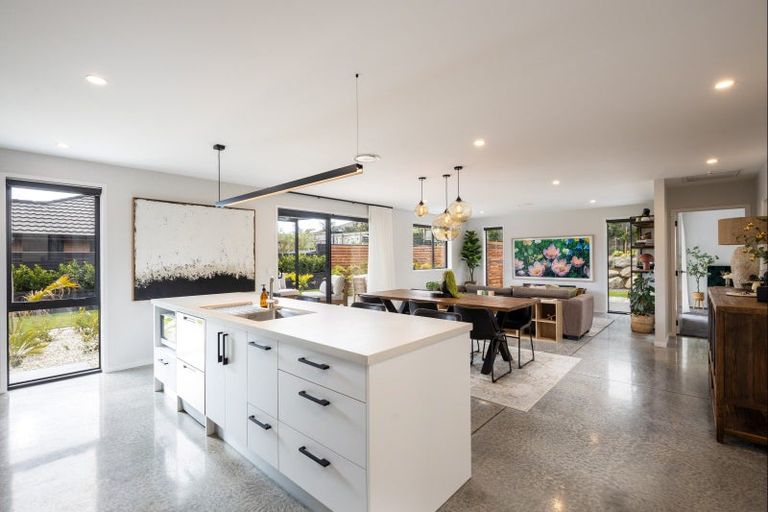 Photo of property in 16 Masters Lane, Waitara, 4320